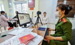 Công dân đủ 14 tuổi trở lên được đăng ký tài khoản định danh điện tử