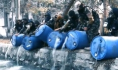 Vì sao Taliban đổ thẳng 3.000 lít rượu xuống dòng kênh ở Kabul?
