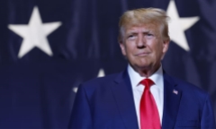 Ông Trump đối mặt với các cáo buộc mới trong vụ lưu trữ tài liệu mật 