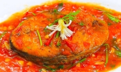 Đổi gió bữa cơm hàng ngày với món cá thu sốt cà chua thơm ngon đậm đà