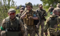 Anh tìm mua vũ khí do Liên Xô hoặc Nga chế tạo để viện trợ cho Ukraine