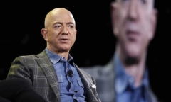 Tỷ phú giàu nhất thế giới Jeff Bezos tuyên bố từ chức CEO Amazon