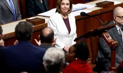 Chủ tịch Hạ viện Mỹ Nancy Pelosi từ chức