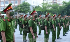 650 học viên cảnh sát chi viện cho miền Nam chống dịch COVID-19
