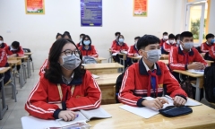 Hà Nội: Học sinh THPT đi học lại từ 6/12, giáo viên đứng lớp tiêm đủ 2 mũi vaccine ngừa COVID-19
