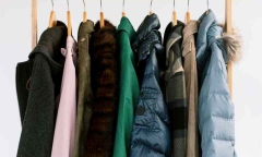 Cách làm sạch áo phao không cần phải giặt