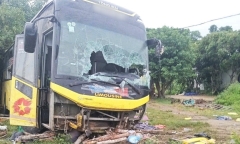 Diễn biến mới nhất vụ lật xe khách ở Hà Tĩnh, 10 người tử vong