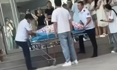 Nữ sinh sinh con trong nhà vệ sinh ký túc xá, tự cắt dây rốn rồi giấu con vào túi ni lông