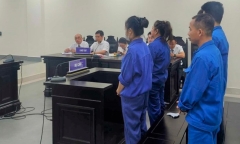 Nhóm thanh niên giải cứu hai bé gái khỏi tay buôn người ngay tại quán cà phê
