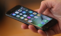 Nga cáo buộc CIA cài phần mềm độc vào hàng nghìn iPhone, Apple nói gì?