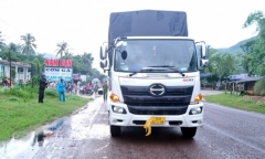 Vụ tai nạn làm 3 mẹ con tử vong ở Phú Yên: Tài xế lùi xe để lấy điện thoại