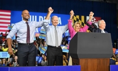 Lời kêu gọi cuối cùng của ông Biden trước bầu cử: 
