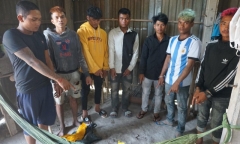 Bắt nhóm thanh niên tổ chức 