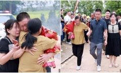 Người đàn ông nói một câu vô cùng xúc động khi đoàn tụ cùng gia đình sau 34 năm thất lạc
