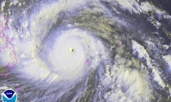 Cận cảnh siêu bão Haiyan tàn phá Philippines với sức gió 230km/h