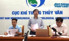 Thủ tướng  Phạm Minh Chính: Phải bằng mọi cách tiếp cận những nơi bị chia cắt do bão lũ, thiên tai