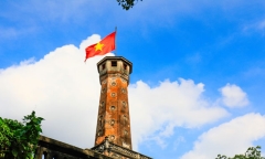 Trời thu xanh ngát sáng tuyên ngôn