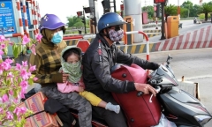 Nếu lựa chọn xe máy là phương tiện về quê ăn Tết, đừng bỏ qua những lưu ý sau để có chuyến đi an toàn, thuận lợi