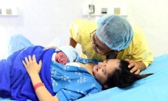 Đề xuất phụ nữ sinh con thứ hai được nghỉ thai sản 7 tháng, hỗ trợ mua nhà xã hội