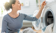 Đừng bỏ những thứ này vào máy giặt nếu không muốn mất tiền oan