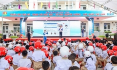 Honda Việt Nam trao hơn 1,7 triệu mũ bảo hiểm cho học sinh lớp 1 toàn quốc