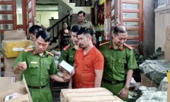 Thu giữ hàng ngàn sản phẩm đồ chơi tình dục không rõ nguồn gốc ở Đồng Nai