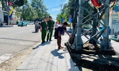 Bắt đối tượng lén lút đốt trụ điện ở Quảng Ngãi