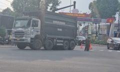 Tin tức tai nạn giao thông mới nhất ngày 14/2: Xe vệ sinh môi trường va chạm xe đạp, cụ bà tử vong