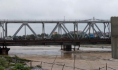 Cấm toàn bộ phương tiện, kể cả người đi bộ qua cầu Đuống từ 22h đêm nay (10/9)