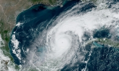 Siêu bão Milton khiến nước Mỹ thiệt hại nặng nề ra sao?