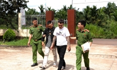 Tạm giữ hình sự Nguyễn Văn Sang và Lê Quyền
