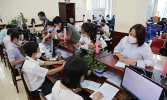 Lương cơ sở tăng lên 2,34 triệu/tháng, bảng lương công chức hành chính ra sao? 