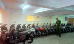 Hé lộ 