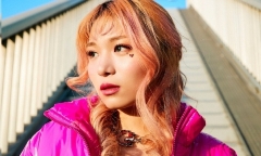 Nữ diễn viên nổi tiếng lộ video ngoại tình