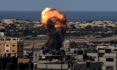 Israel lần đầu mở lại cửa khẩu Erez, cho phép chuyển hàng viện trợ qua biên giới phía Bắc Gaza