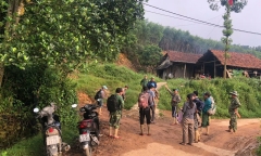Vụ người đàn ông vào rừng tìm mật ong, mất tích: Huy động 60 người tìm kiếm