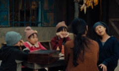 Lật Mặt 7 của Lý Hải tung trailer lấy nước mắt: Khi cơm áo gạo tiền làm lu mờ nghĩa vụ phụng dưỡng