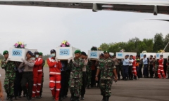 Indonesia vớt được một phi công QZ8501 trong buồng lái