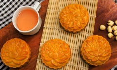 Cách làm bánh Trung thu nhân hạt sen thơm ngon tuyệt hảo