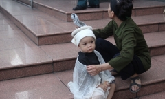 Chủ tịch nước thăm chiến sỹ sống sót duy nhất trong vụ máy bay rơi