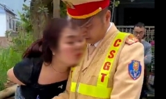  Người phụ nữ đòi 