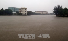 Quảng Nam: Nhiều tuyến giao thông bị chia cắt vì lũ lụt