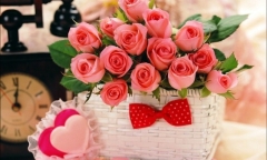 Khách đặt bó hoa 35 triệu đồng dịp Valentine, shop thuê xe bán tải vận chuyển
