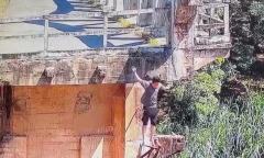 Vụ thanh niên để lại dòng chữ 
