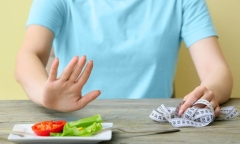 Ăn kiêng giảm cân kiểu này coi chừng tử vong vì bệnh tim mạch, đột quỵ