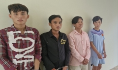 Nam thanh niên đang đi xe máy, bị nhóm 5 người bắt cóc như phim hành động