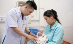 Tin tức đời sống 31/12: Cứu bé sơ sinh bị tắc tá tràng do dị tật bẩm sinh
