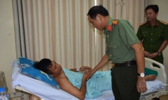 Bắt đối tượng hung hãn chém thiếu tá công an trọng thương