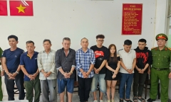 Vụ clip khiêng 