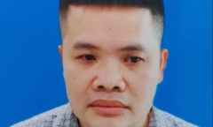 Khởi tố gã đàn ông lừa đảo nhờ giao hàng lấy tiền hộ để chiếm đoạt tài sản